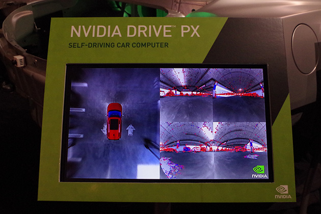 自動運転車両用に開発されたDRIVE PXで車体に取り付けられたられた複数のカメラの映像を同時に解析するデモなどが紹介されていた。