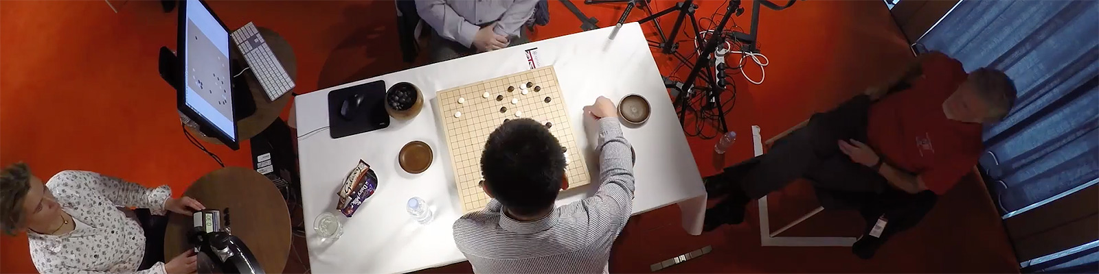 Google DeepMind: Ground-breaking AlphaGo masters the game of Go（DeepMind）