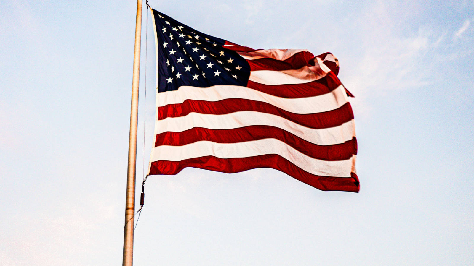 監視国家化・権威主義化する米国、テクノオリガルヒ、ポストアメリカ的インターネットの可能性