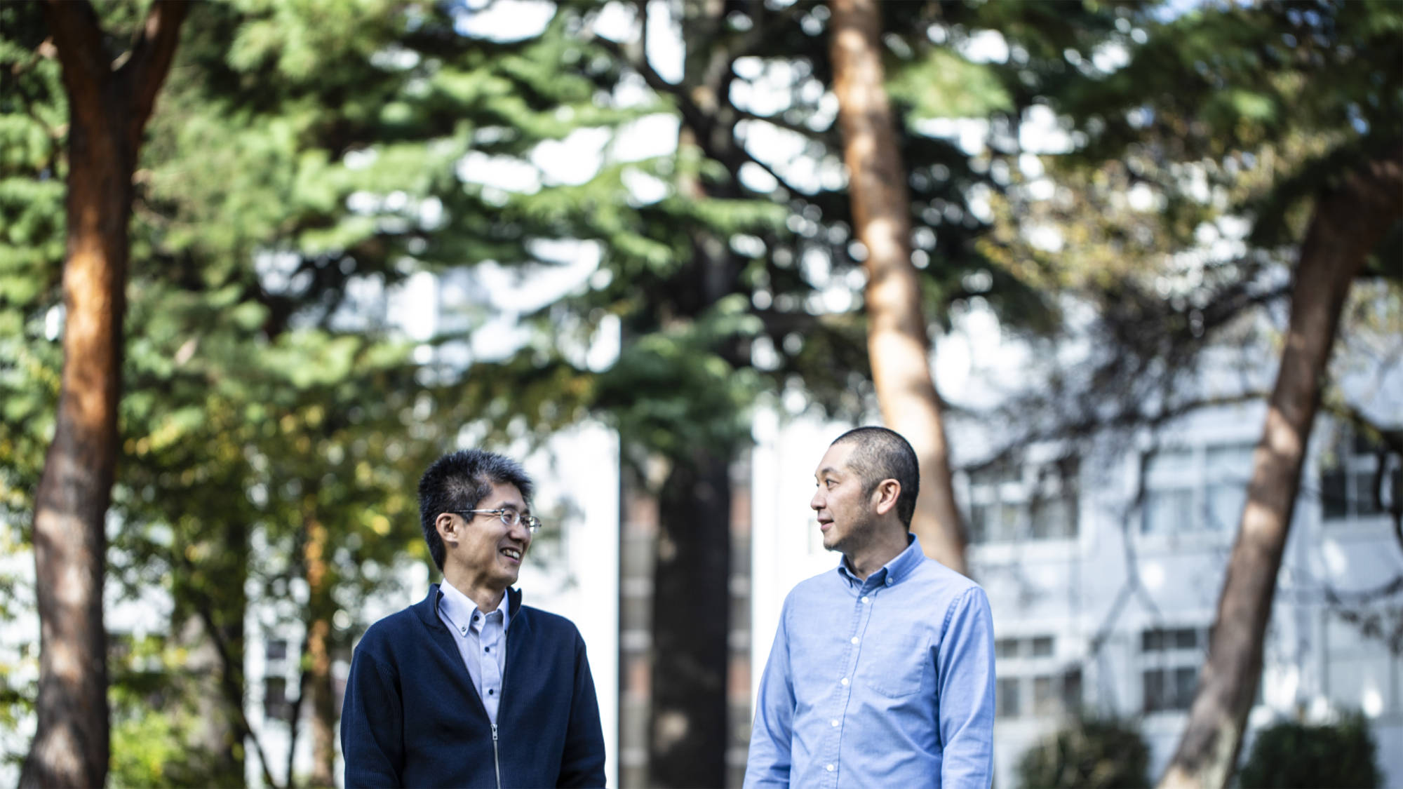 医療だけに頼らない「社会的処方」により健康支援を実現するために、地域資源をつなぐリンクワーカーをAIで後押しするシステムをデザイン。