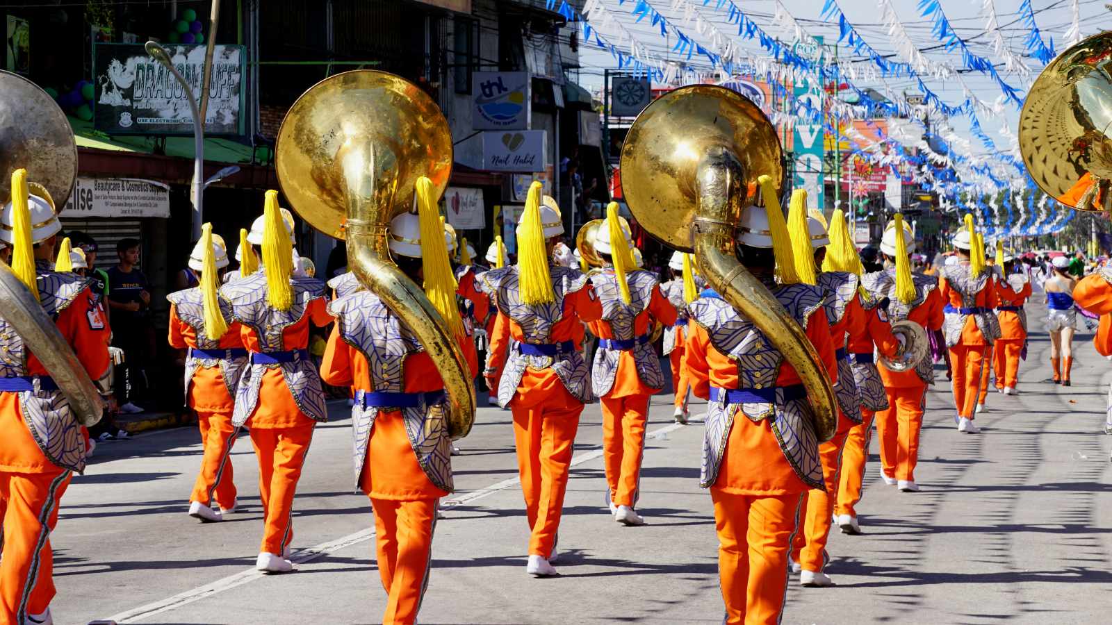 研究の流行、追うべきか追わざるべきか
