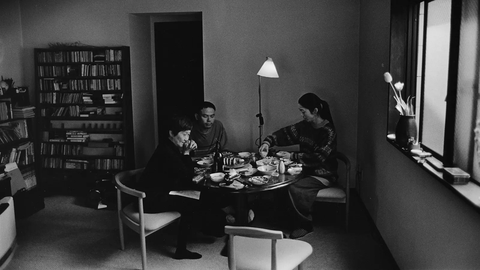 <small>写真集の夜<br>飯沢耕太郎オンライン・フォトブック・ギャラリー</small><br><span>第12回 広瀬勉『 <ruby>天沼<rt>あまぬま</rt></ruby>　矢川澄子・室野井洋子・知久寿焼のアルバム』</span>