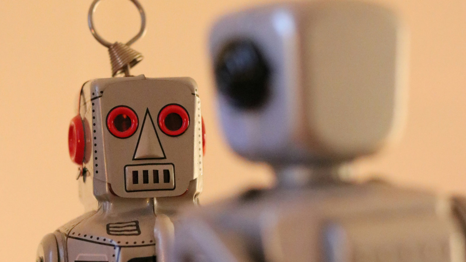 ロボットが覚えた仕事は、別のロボットに渡せるか（中村航）